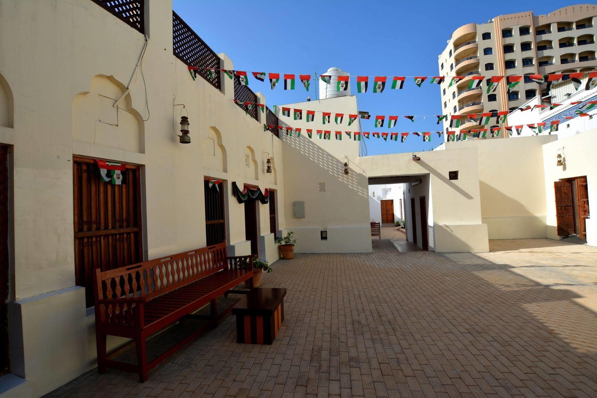 Sharjah Heritage Youth Hostel Kültér fotó